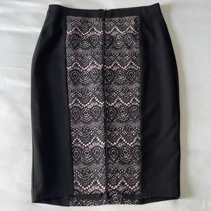 Lace pattern Pencil Skirt